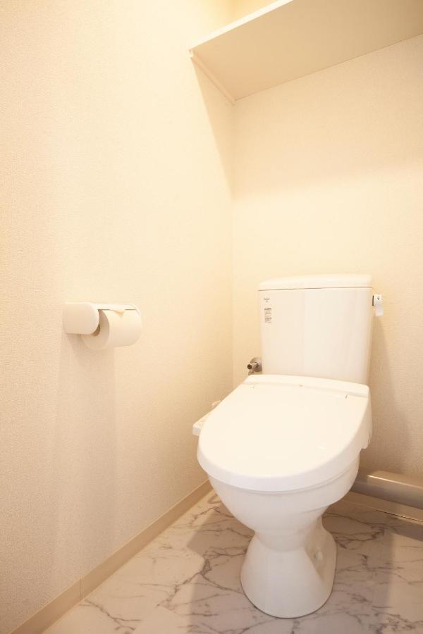 Hotel Chuo Crown Osaka Bagian luar foto